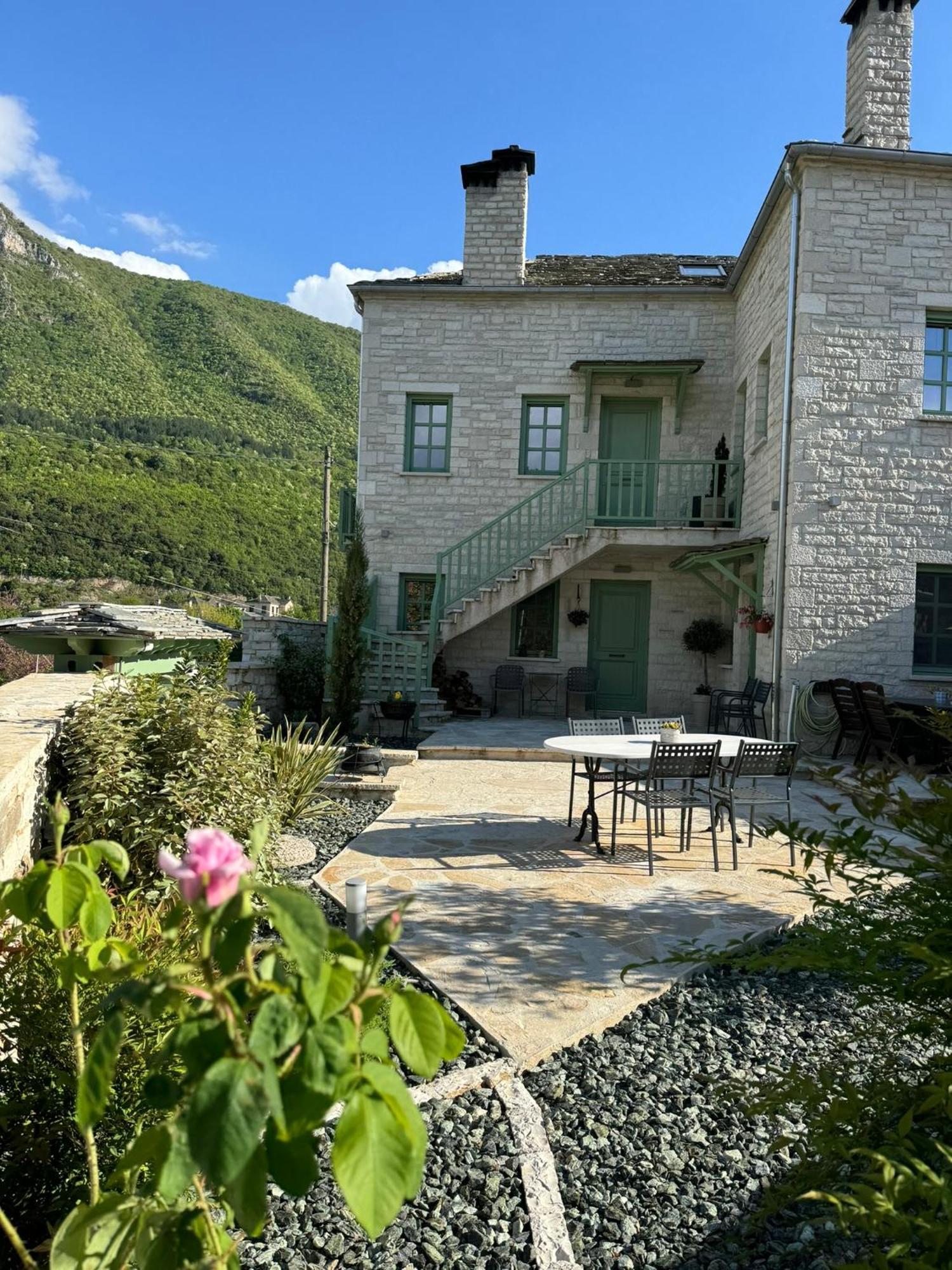 Aristi Boutique Stonehouse With Attic Daire Dış mekan fotoğraf